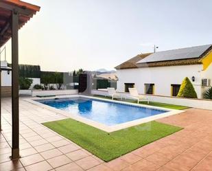 Piscina de Casa o xalet en venda en Casabermeja amb Terrassa i Piscina