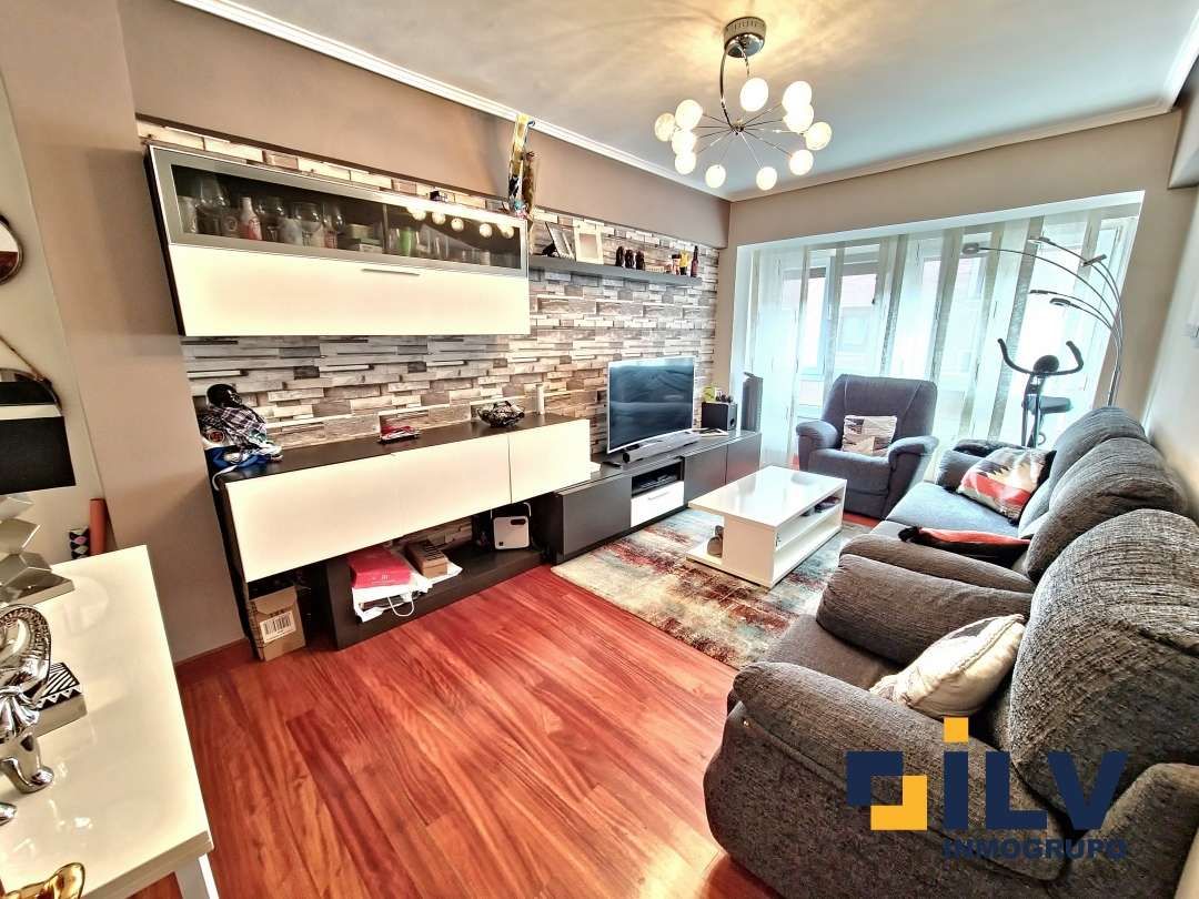 Living room of Flat for sale in Portugalete  with Heating