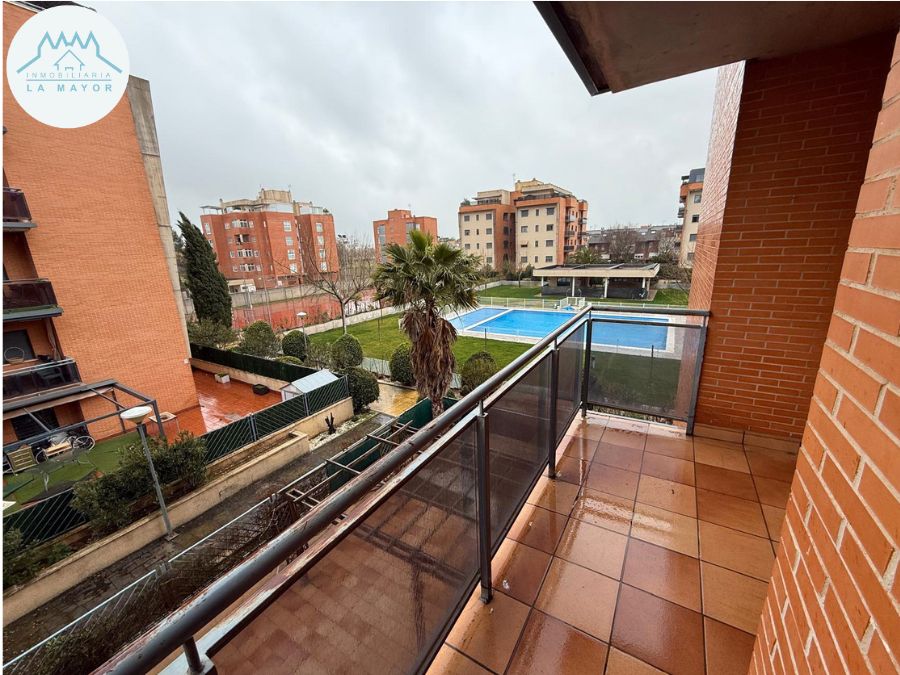 Swimming pool of Flat for sale in Ciudad Real Capital  with Air Conditioner, Heating and Private garden