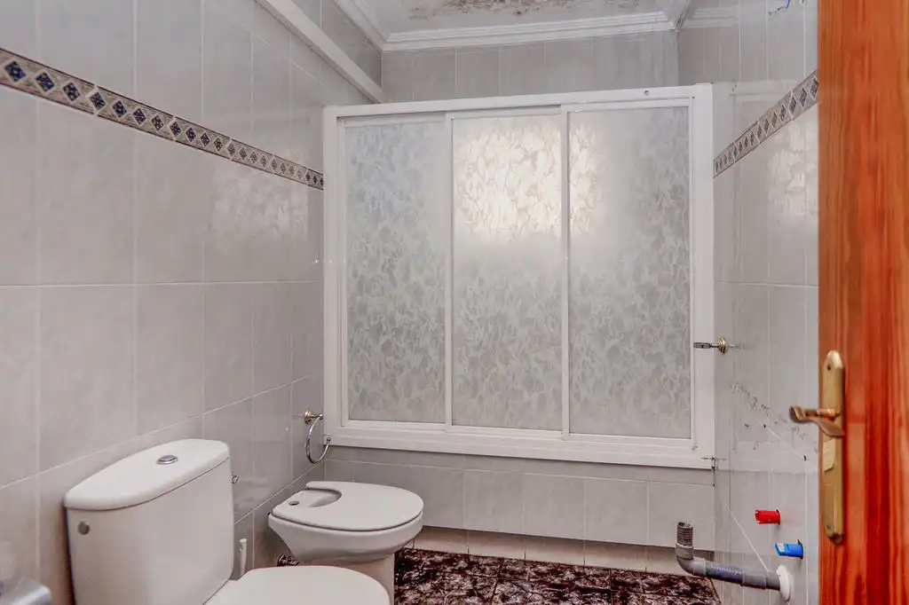 Bathroom of Flat for sale in Cartagena