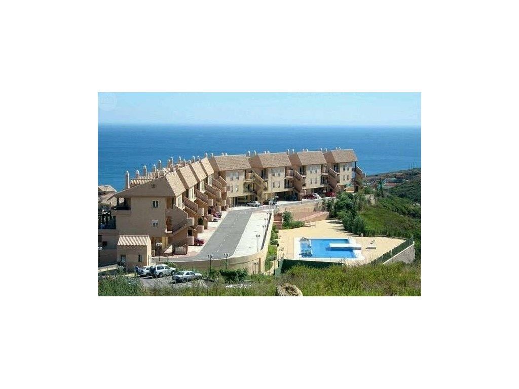 Exterior view of Flat for sale in La Alcaidesa  with Air Conditioner, Private garden and Terrace