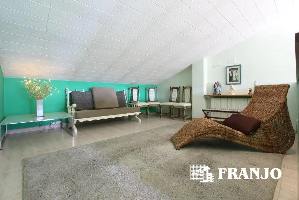 Casa adosada en venta en Sabadell con Aire acondicionado, Calefacción y Jardín privado