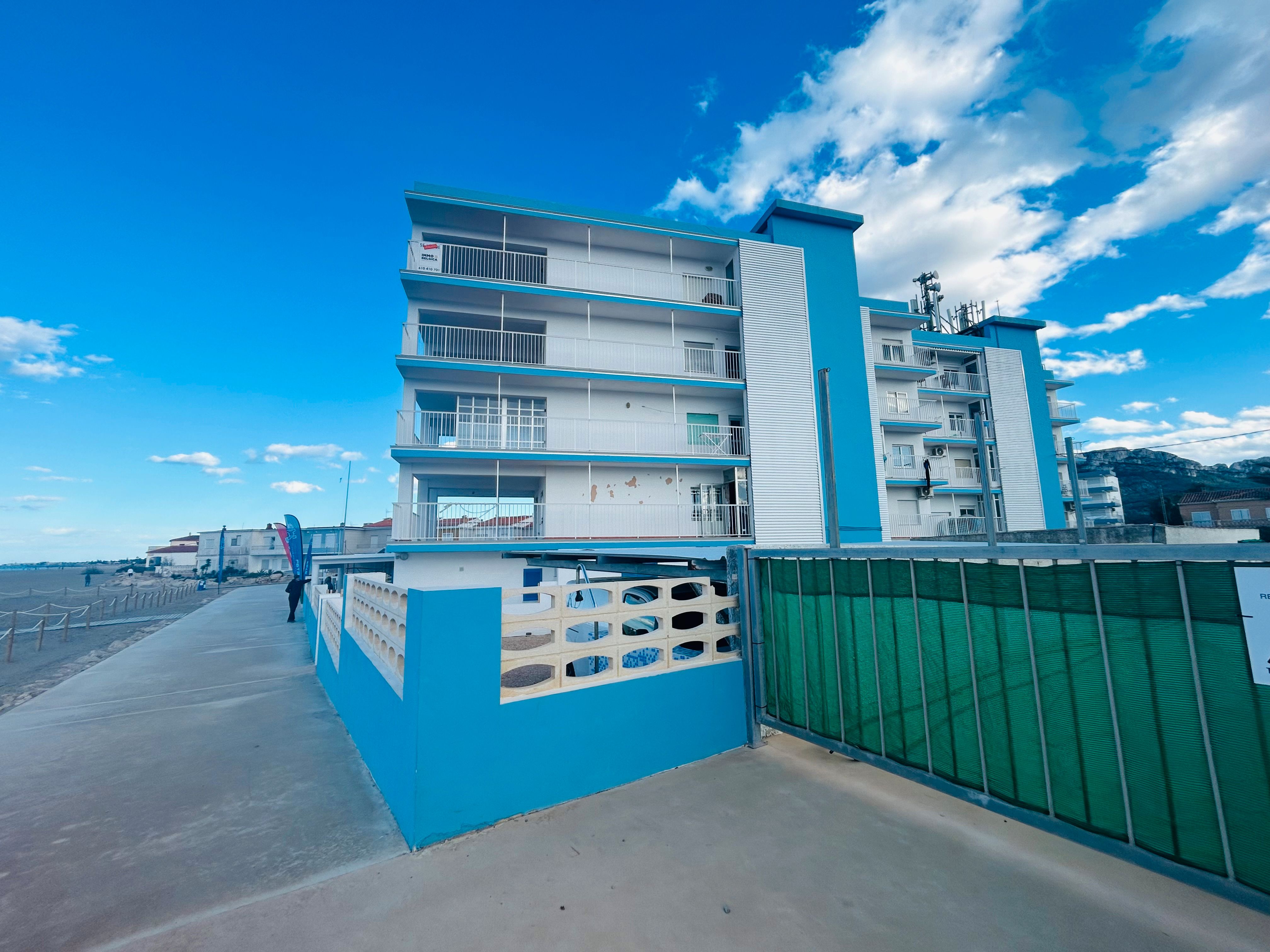 Vista exterior de Apartament de lloguer en Dénia amb Calefacció, Terrassa i Traster