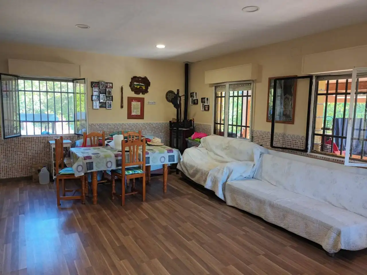 Country homes for sale in Entrena