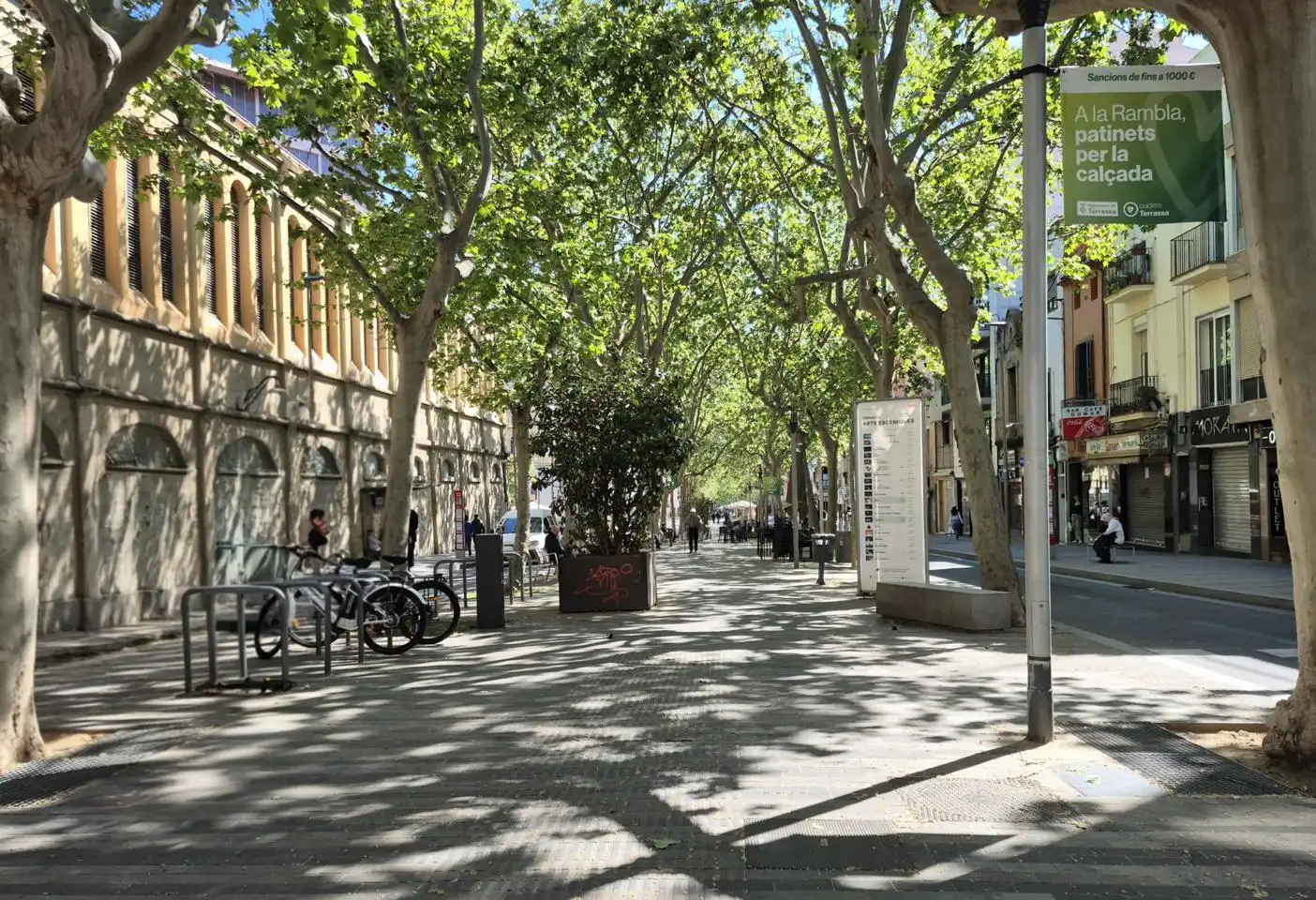 Vista exterior de Pis en venda en Terrassa amb Calefacció