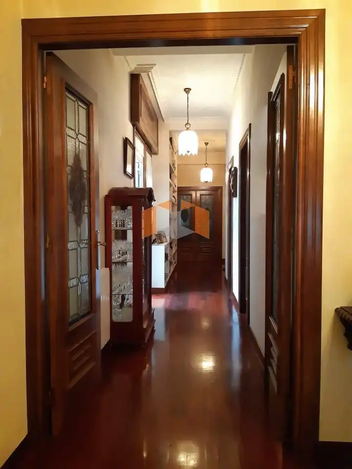 Piso en venta en Vigo  con Parquet, Trastero y Balcón