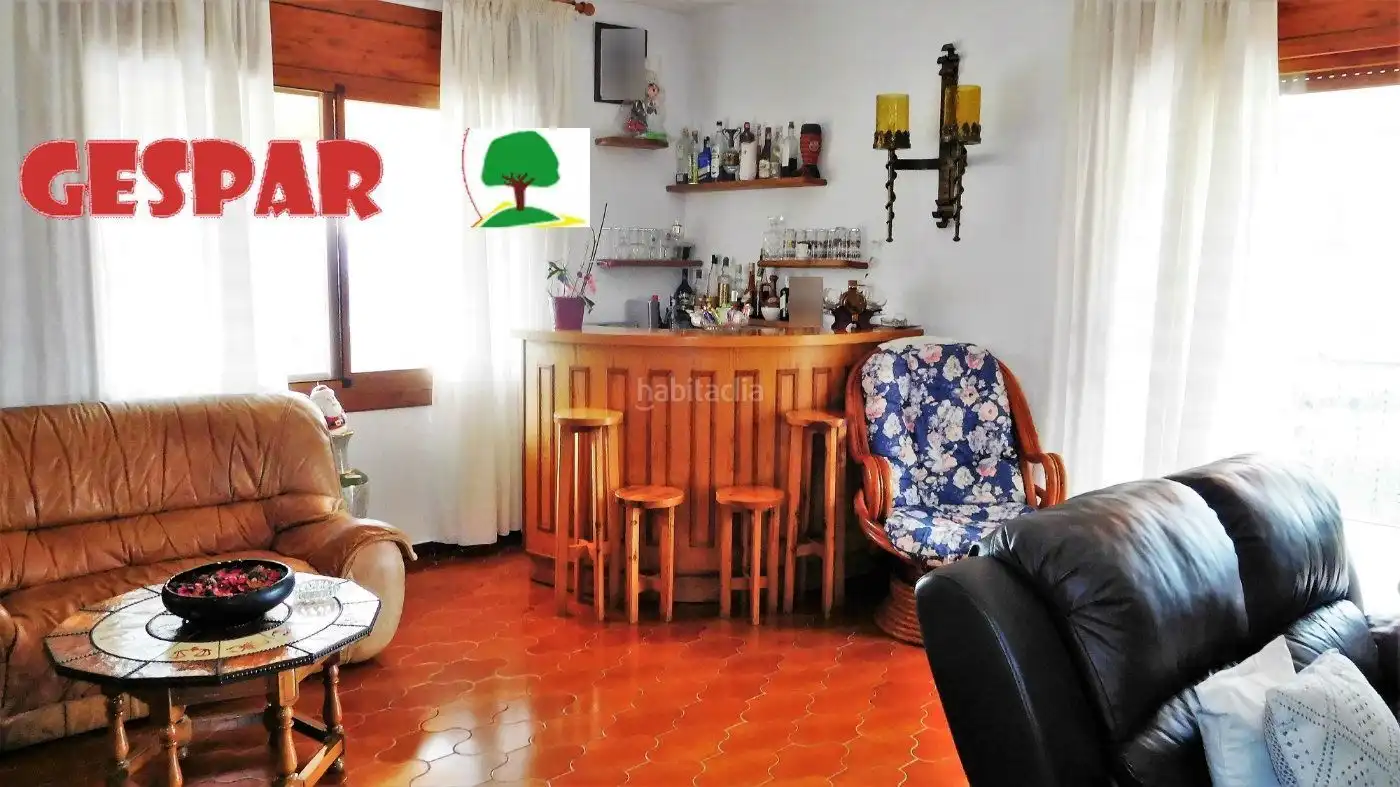 Sala de estar de Casa o chalet en venta en Bigues i Riells del Fai con Piscina