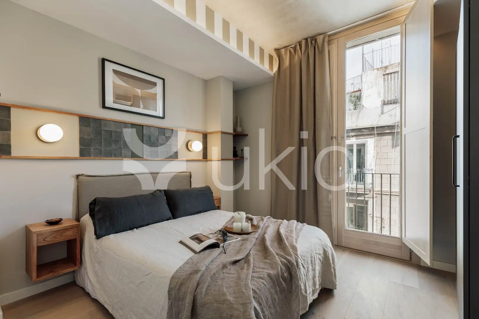 Apartamento con terraza en alquiler en Carrer del Portal Nou, imagen 16