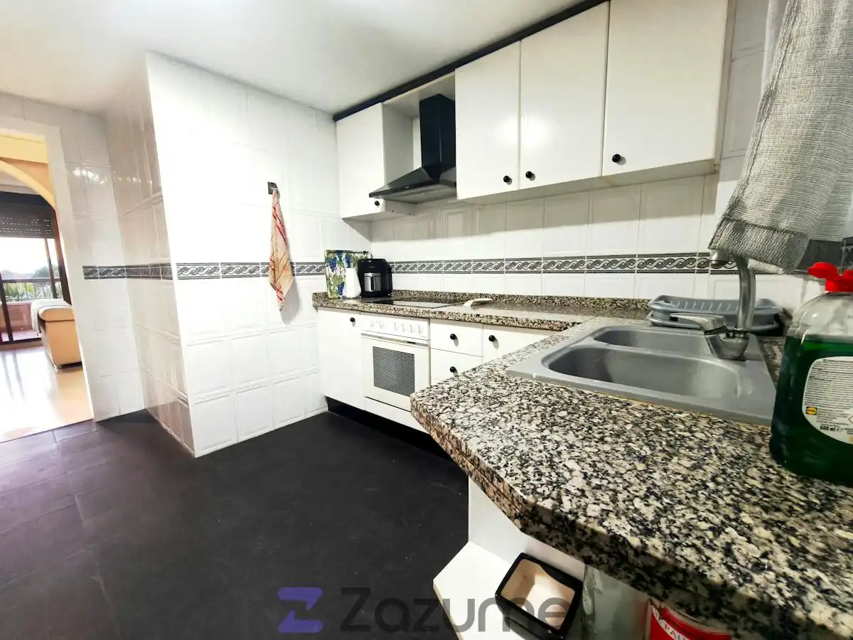Cocina de Piso de alquiler en Casc Urbà