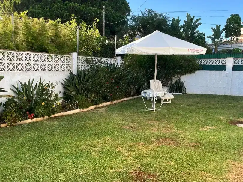 Jardí de Casa o xalet en venda en Marbella amb Aire condicionat
