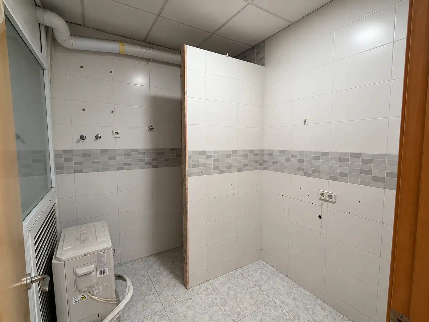 Local comercial en venda a Besós, imagen 6
