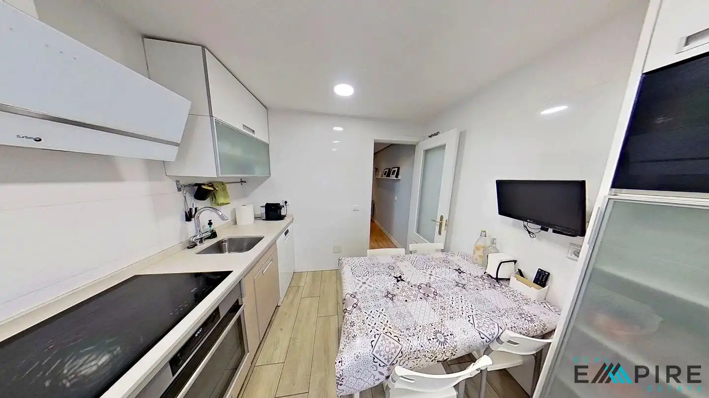 Cocina de Dúplex en venta en Parla con Aire acondicionado, Calefacción y Terraza