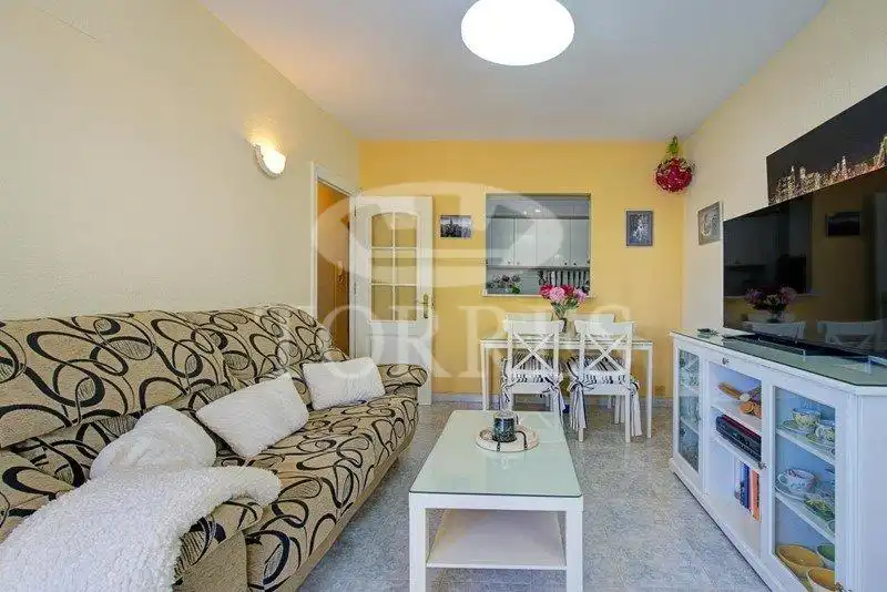 Sala d'estar de Pis en venda en Torremolinos amb Aire condicionat i Piscina comunitària