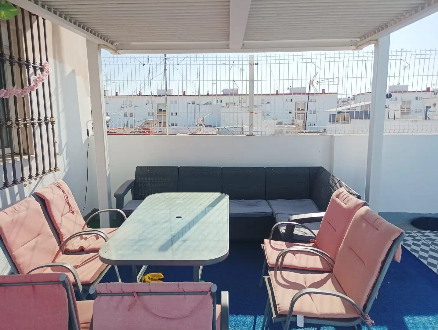 Terrace of Houses for sale in Sevilla  with Air Conditioner, Private garden and Parquet flooring
