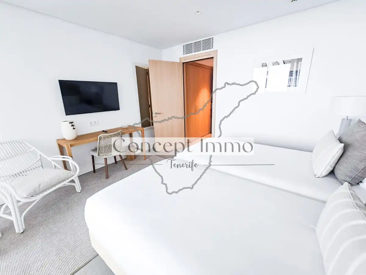 Habitación de Planta baja en venta en Guía de Isora con Aire acondicionado, Jardín privado y Terraza