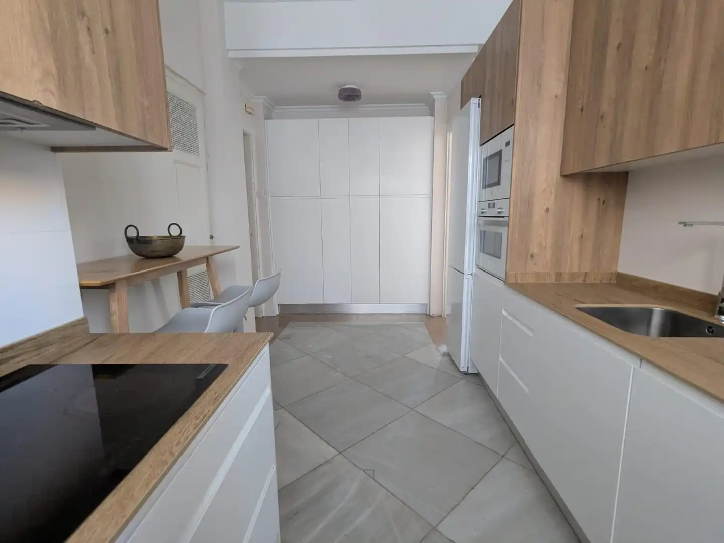 Kitchen of Flat for rent in Santander  with Heating, Terrace and Furnished