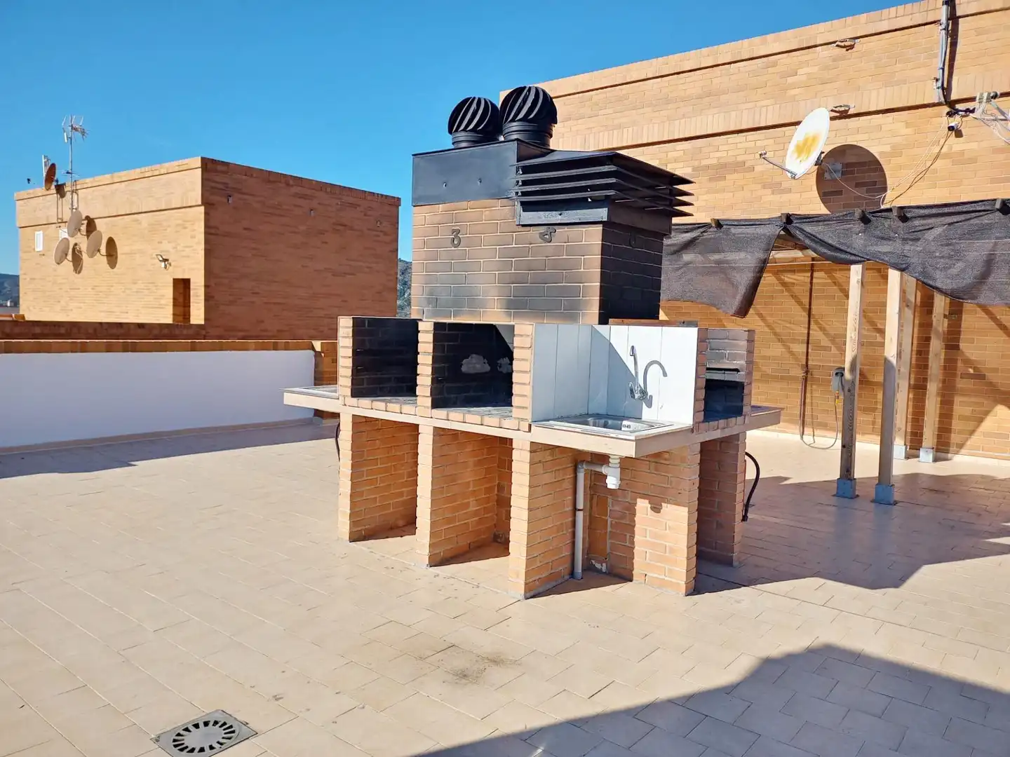 Terrasse von Wohnungen zum Verkauf in Oropesa del Mar / Orpesa mit Klimaanlage, Terrasse und Abstellraum
