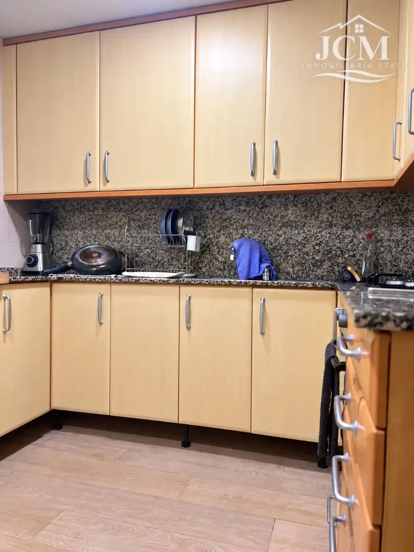Kitchen of Flat for sale in Llevant