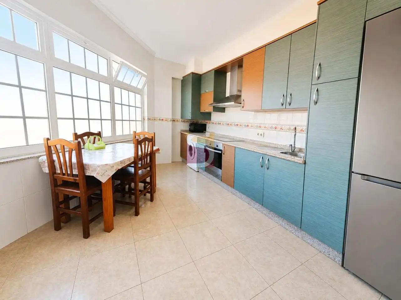 Cocina de Piso en venta en O Rosal   con Calefacción, Trastero y Amueblado