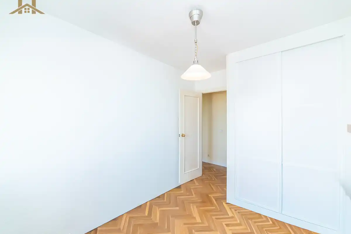 Dormitori de Pis en venda en Móstoles amb Calefacció, Parquet i Terrassa