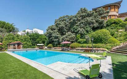 Piscina de Casa o xalet en venda en Las Rozas de Madrid