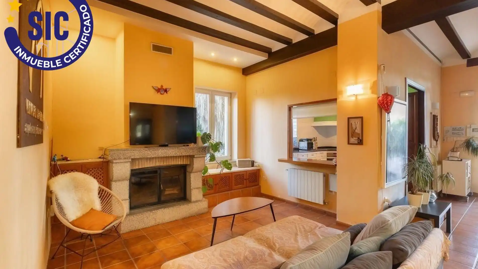 Living room of Country homes for sale in Carcaixent  with Air Conditioner, Private garden and Terrace