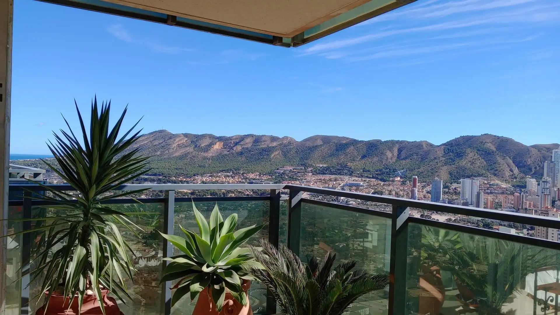 Terrassa de Apartament en venda en Benidorm amb Aire condicionat, Calefacció i Jardí privat