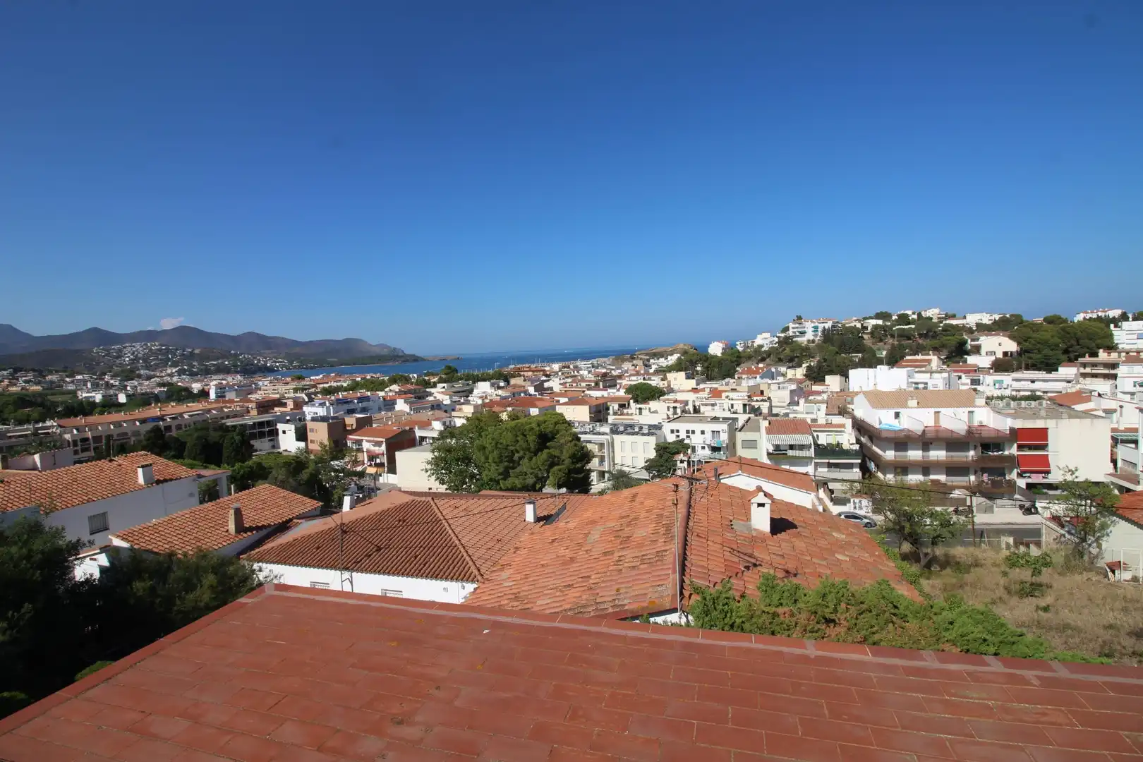 Vista exterior de Casa o chalet en venta en Llançà con Calefacción, Terraza y Amueblado