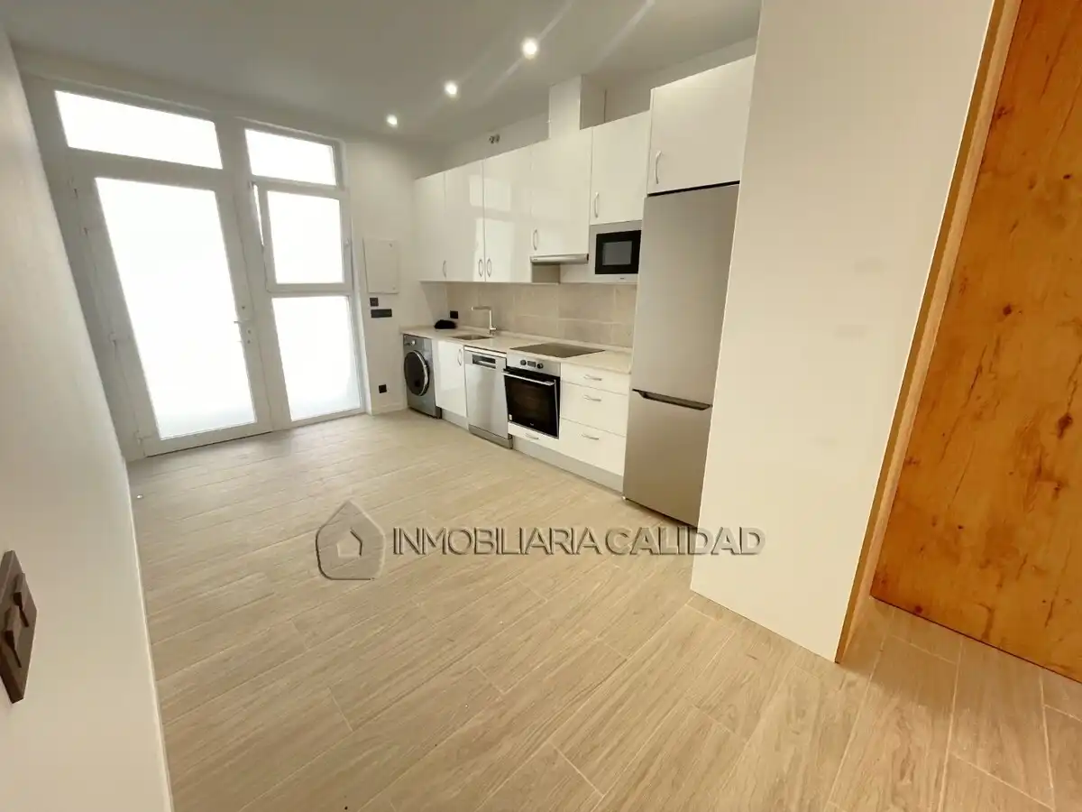 Kitchen of Flat for rent in Burgos  with Heating and Furnished