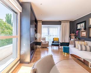 Living room of Flat to rent in  Madrid Capital  with Air Conditioner, Heating and Terrace