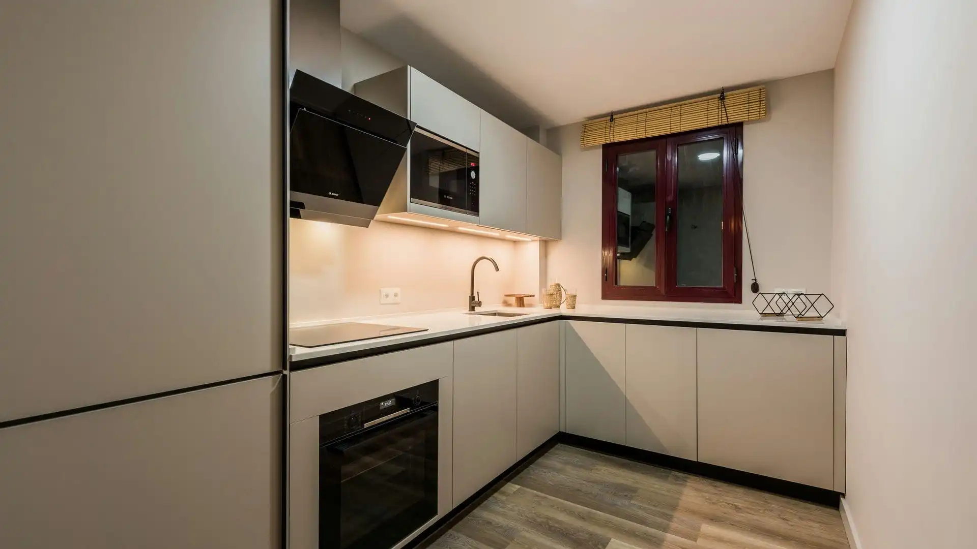 Cuina de Apartament en venda en Benahavís amb Piscina comunitària