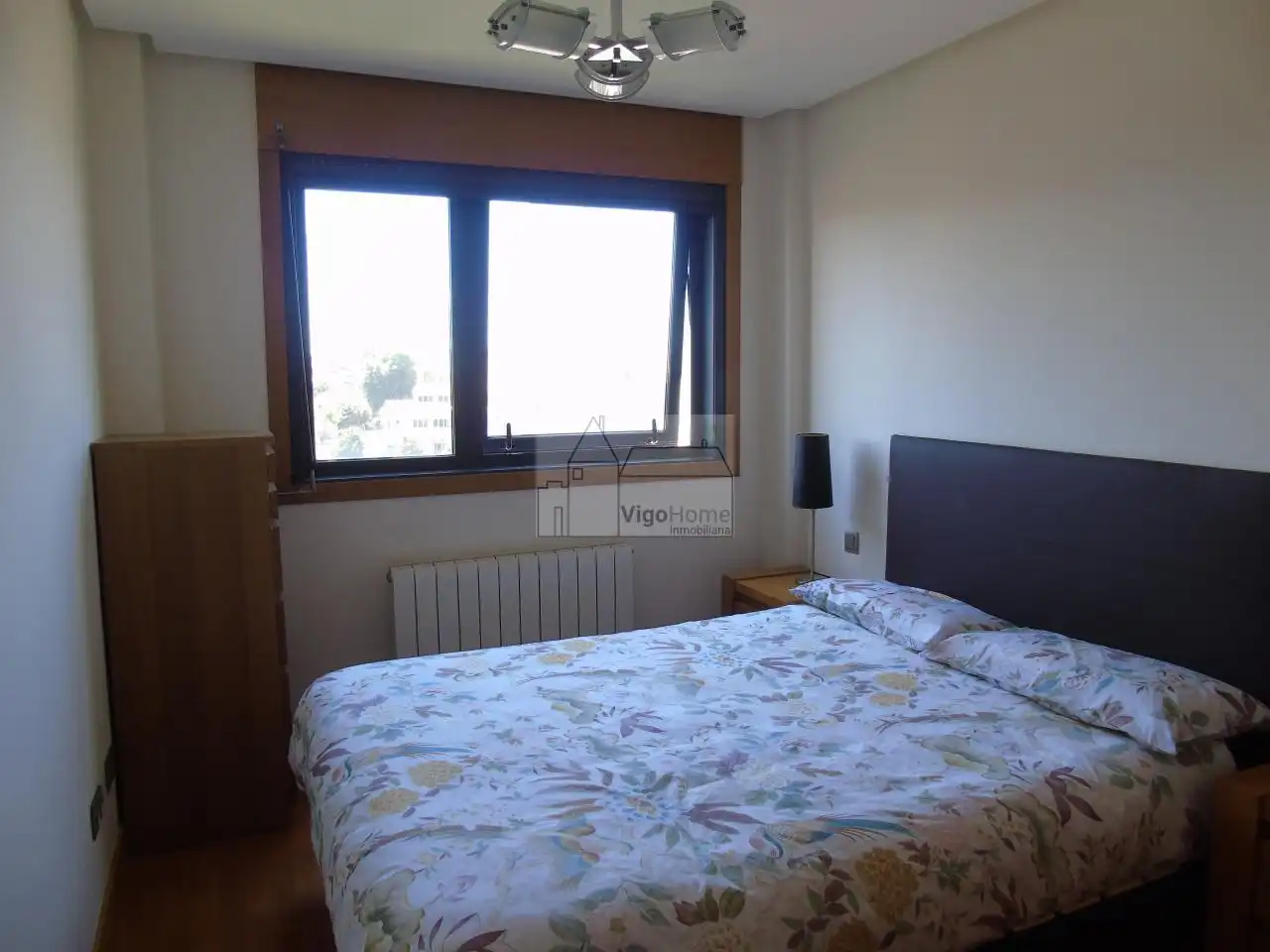 Bedroom of Flat for rent in Vigo   with Heating, Swimming Pool and Furnished