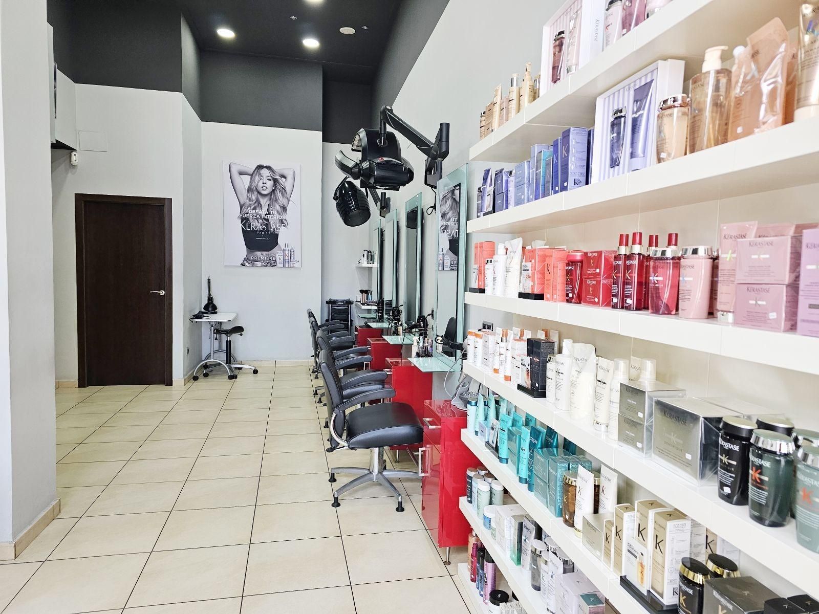 Premises to rent in Dénia  with Air Conditioner and Furnished