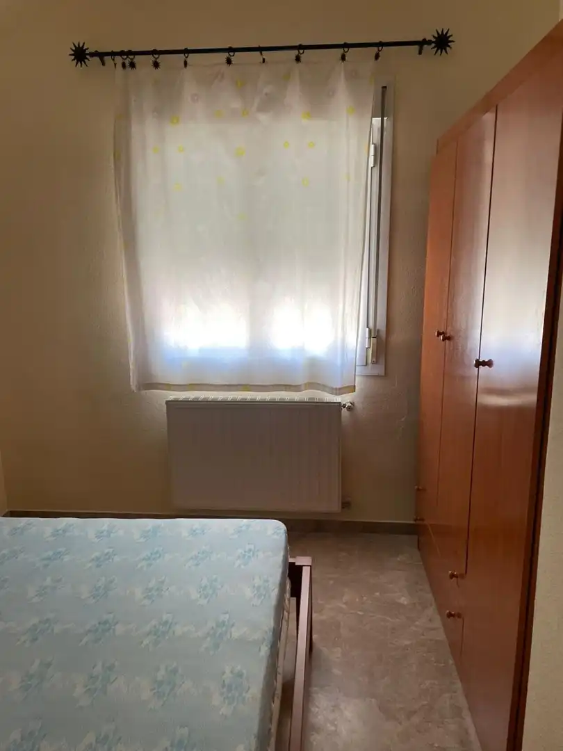 Habitación de Piso de alquiler en Badajoz con Aire acondicionado, Calefacción y Amueblado
