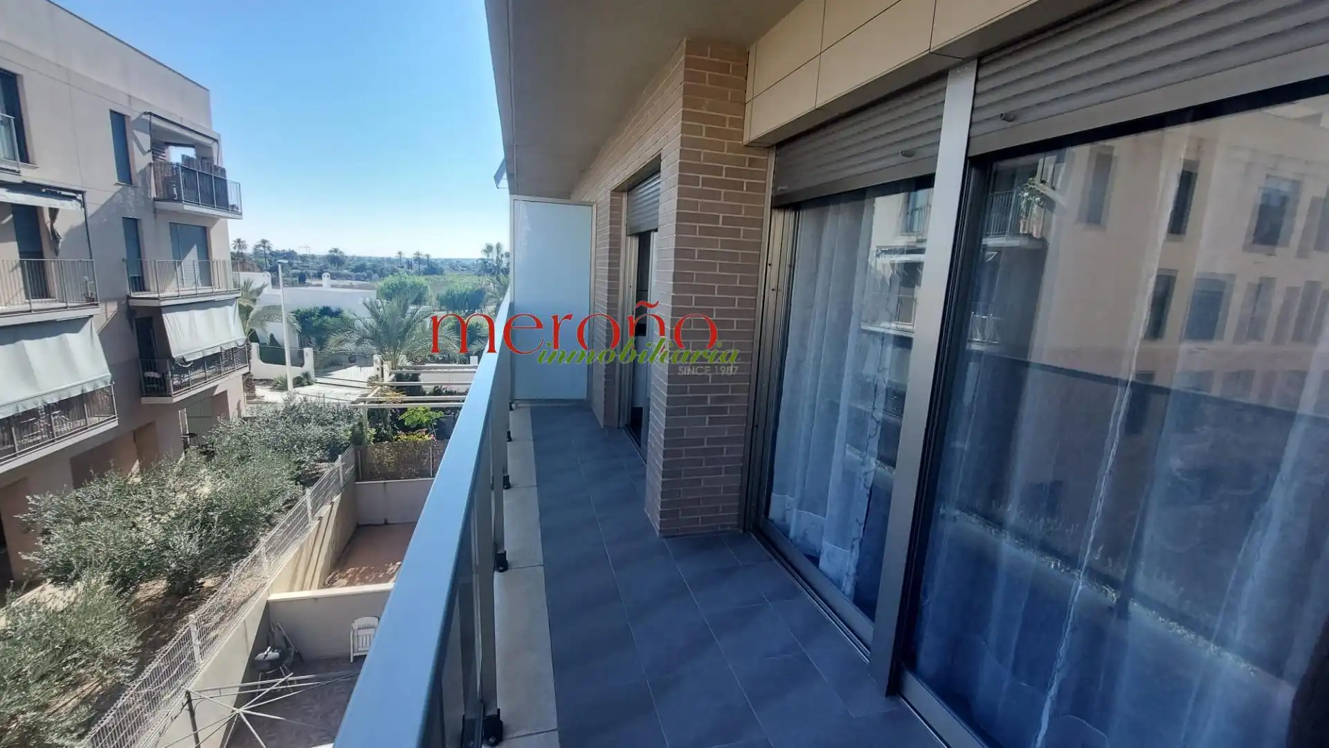 Terraza de Piso de alquiler en Elche / Elx con Terraza y Piscina comunitaria