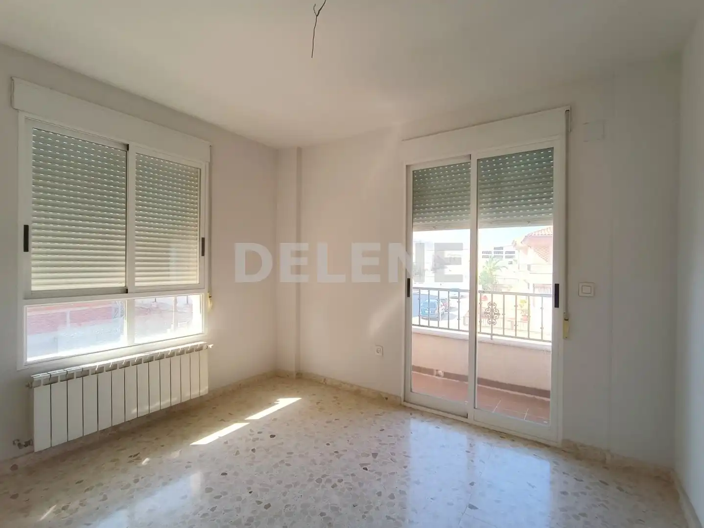 Casa adosada en venta en Hellín