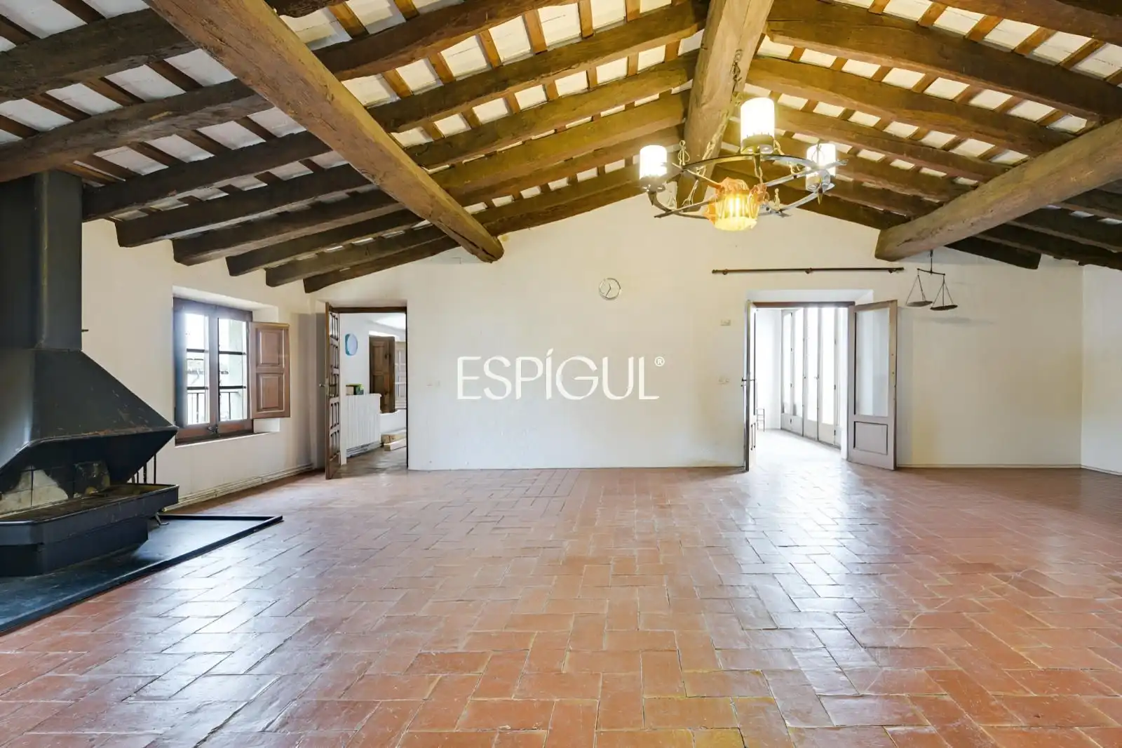 Sala de estar de Casa o chalet en venta en Torroella de Montgrí con Calefacción, Terraza y Piscina