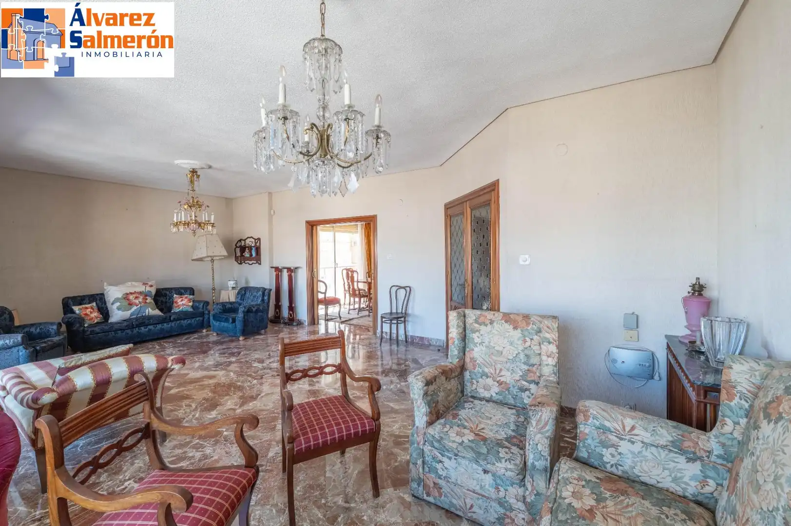 Sala de estar de Piso en venta en Granada con Terraza y Balcón