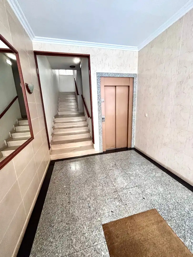 Piso en venta en Gijón  con Calefacción, Parquet y Terraza