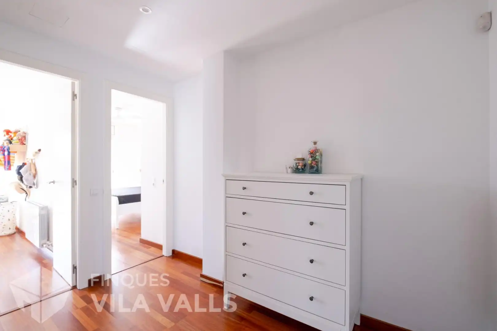 Dormitori de Casa o xalet en venda en Bigues i Riells del Fai amb Aire condicionat, Jardí privat i Parquet