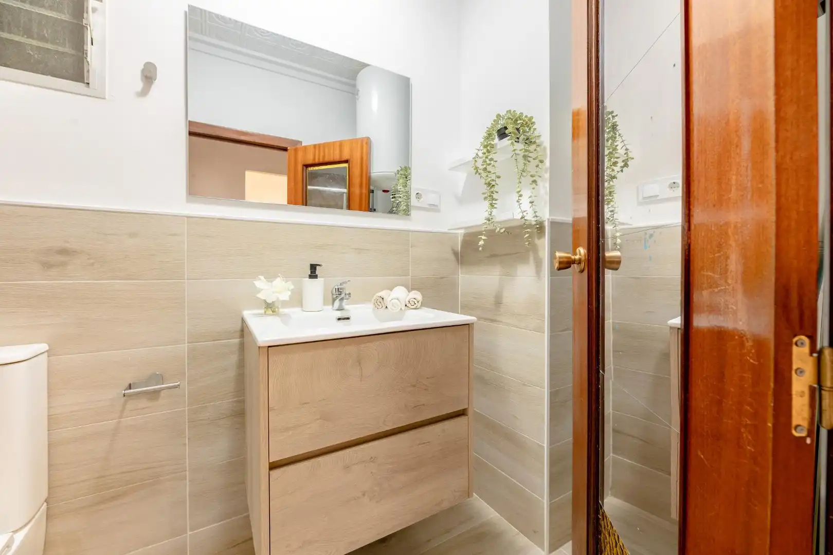 Baño de Piso en venta en Valencia con Aire acondicionado y Alarma