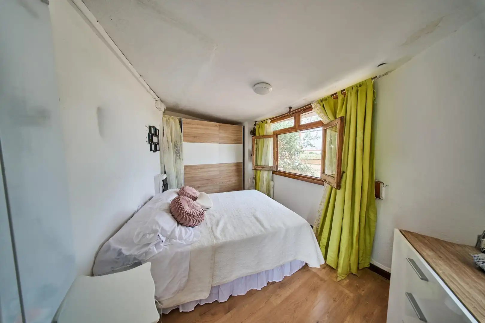 Habitación de Finca rústica en venta en Villa de Otura con Jardín privado, Terraza y Piscina