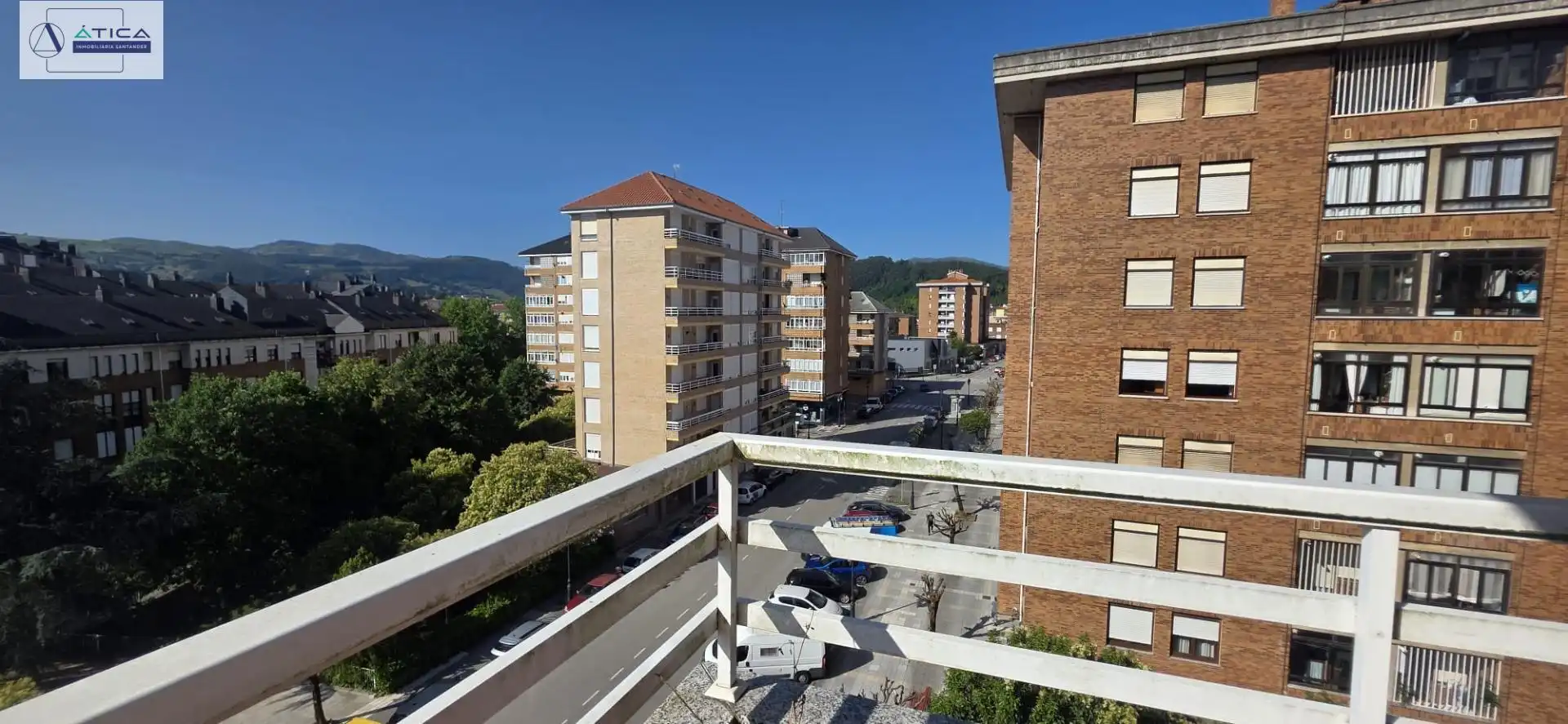 Piso con terraza en venta en Avenida Besaya, imagen 3