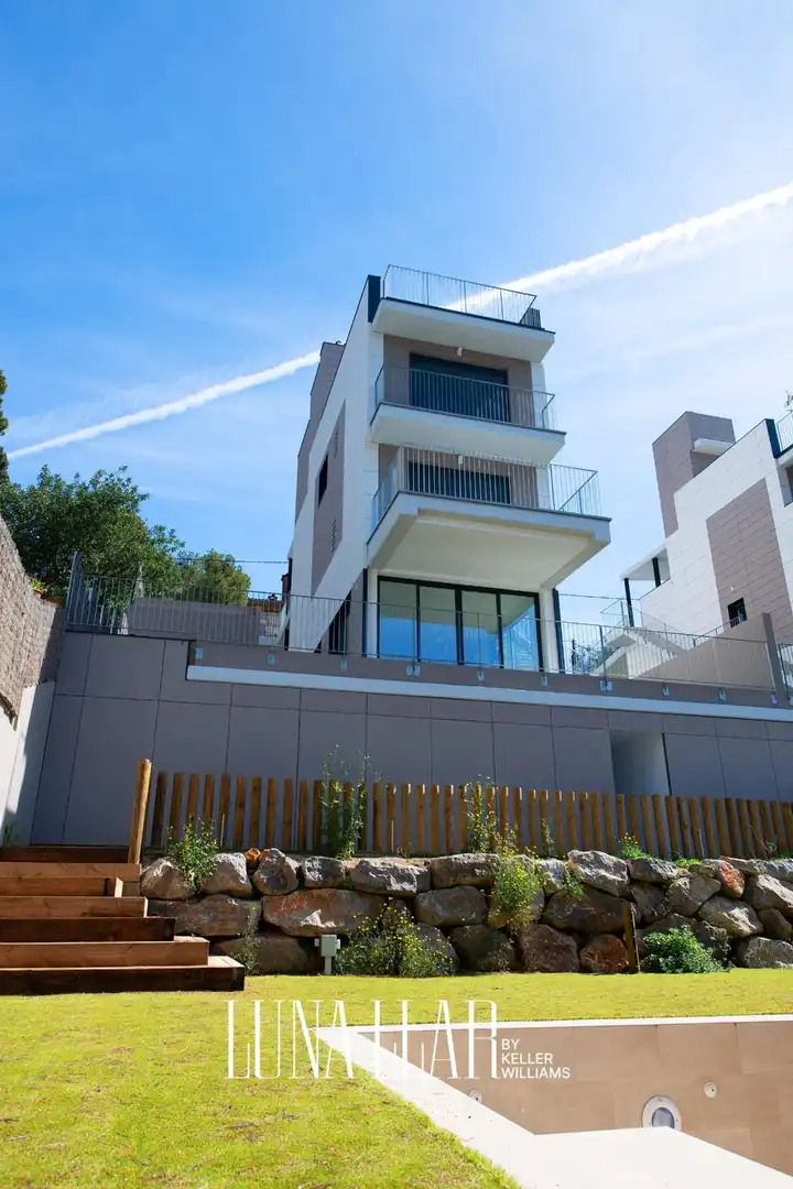 Vista exterior de Casa o chalet en venta en Castelldefels