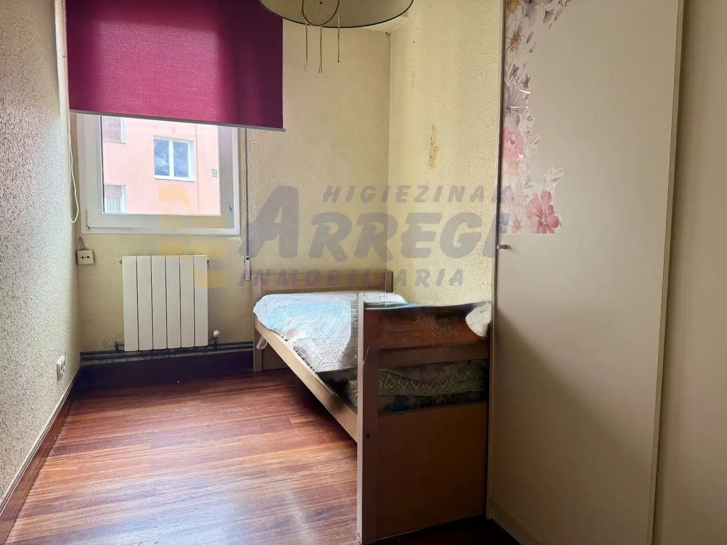 Habitación de Piso en venta en Eibar con Calefacción y Trastero