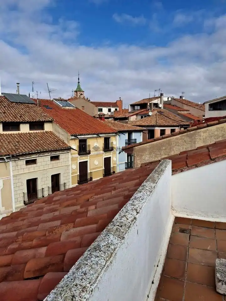 Vista exterior de Dúplex en venta en Teruel con Calefacción, Terraza y Amueblado