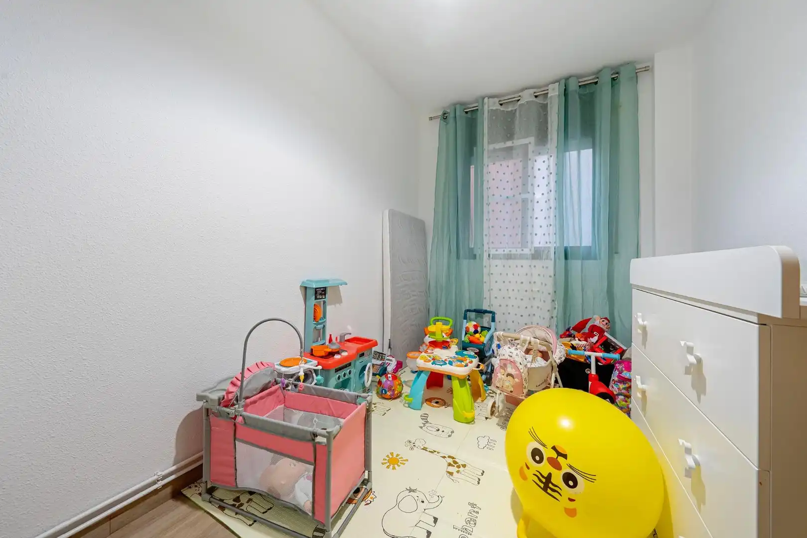 Schlafzimmer von Wohnung zum Verkauf in Reus mit Klimaanlage, Parkett und Terrasse