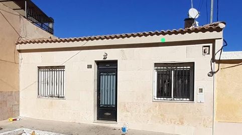Foto 2 de Casa o chalet en venta en Numancia, Centro, Elda
