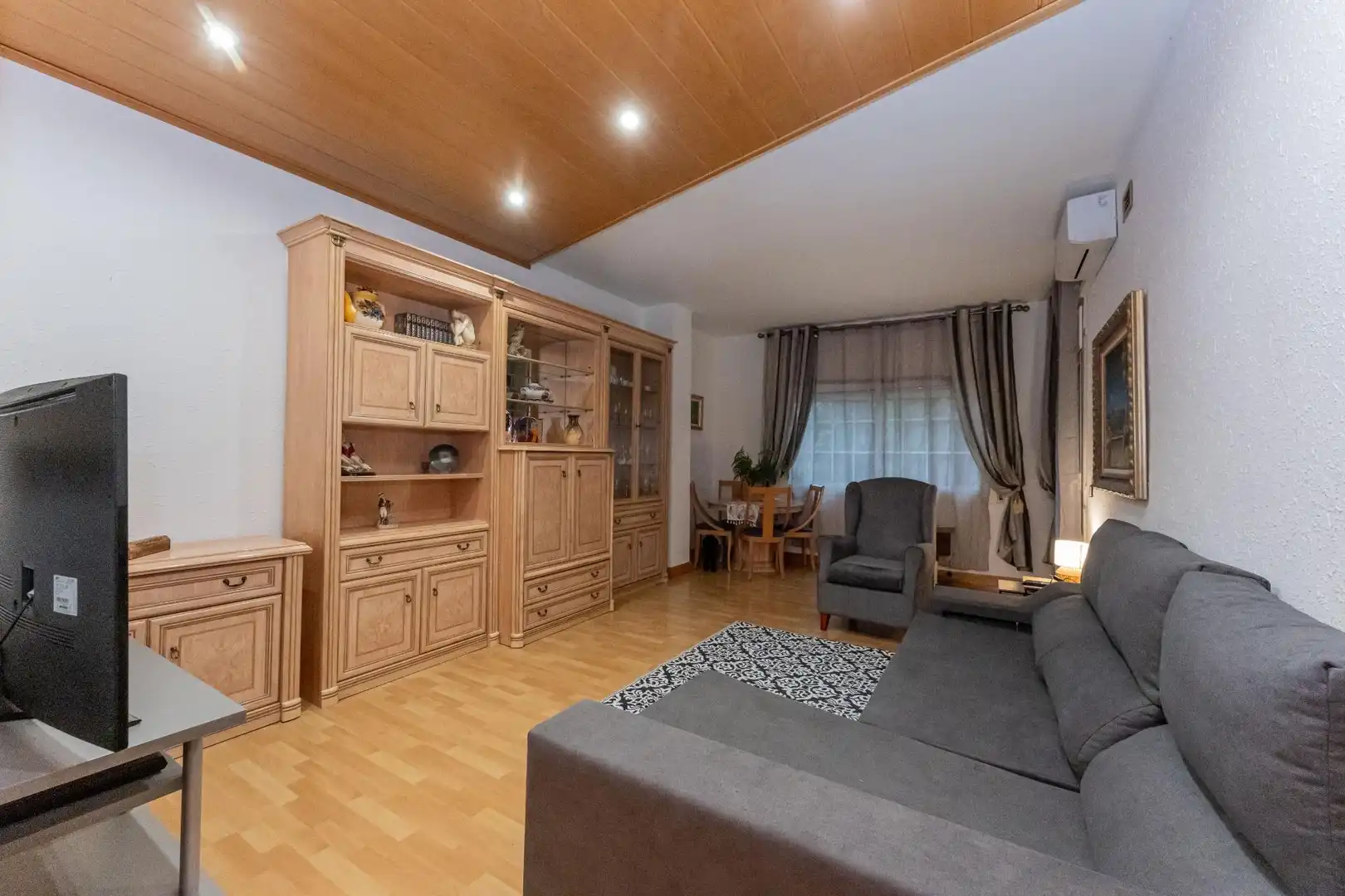 Sala d'estar de Pis en venda en Gavà amb Aire condicionat, Calefacció i Parquet