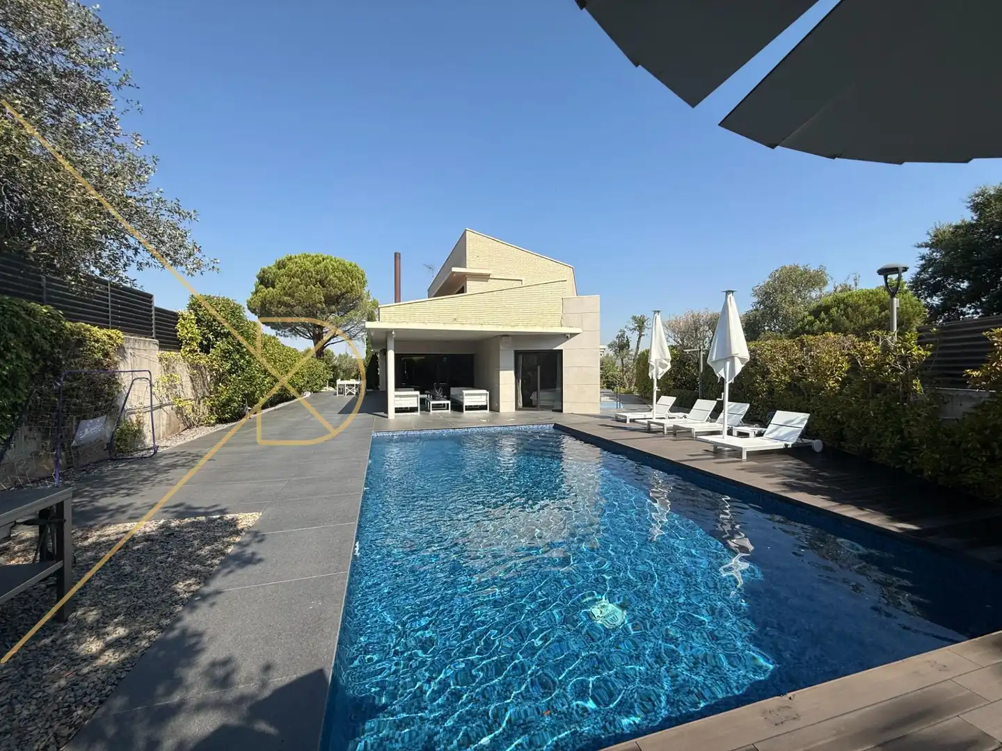 Casa amb terrassa en venda a Golf - Can Trabal, imagen 2